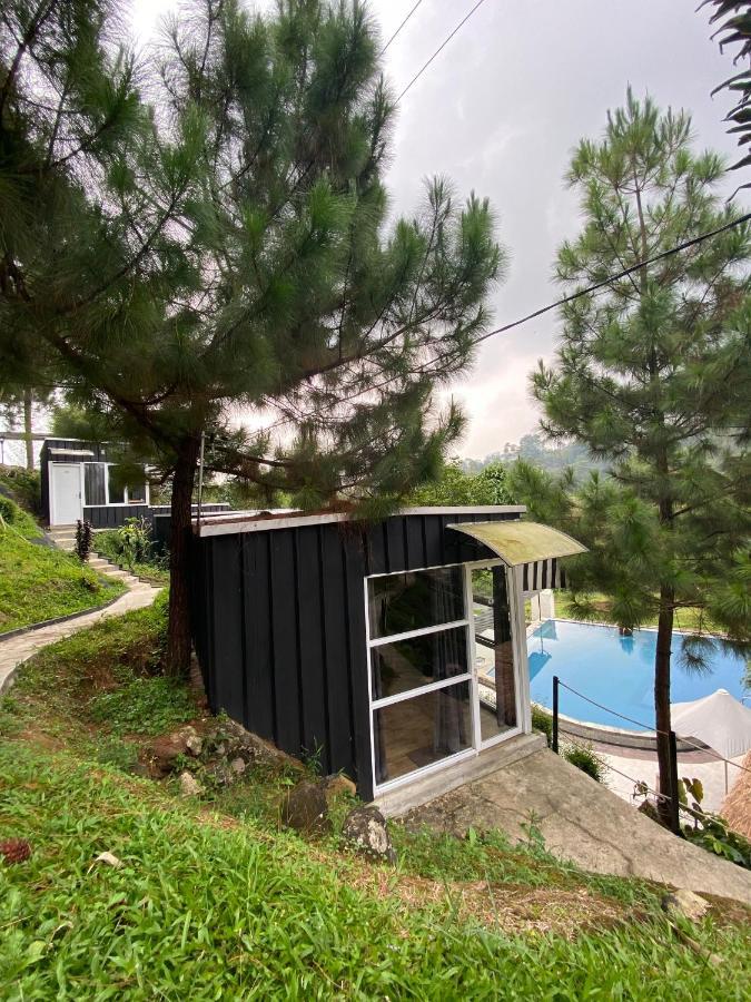 Shine River Ciwidey Exterior photo