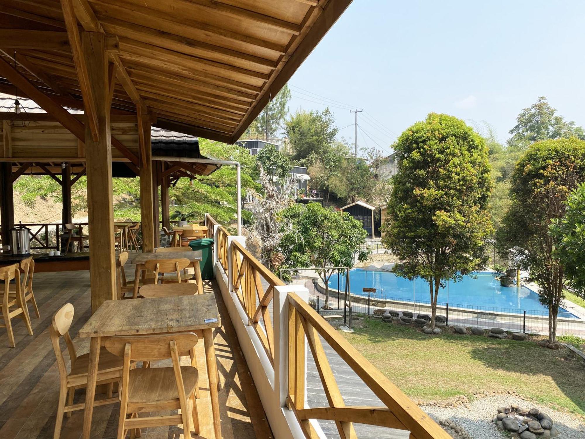 Shine River Ciwidey Exterior photo