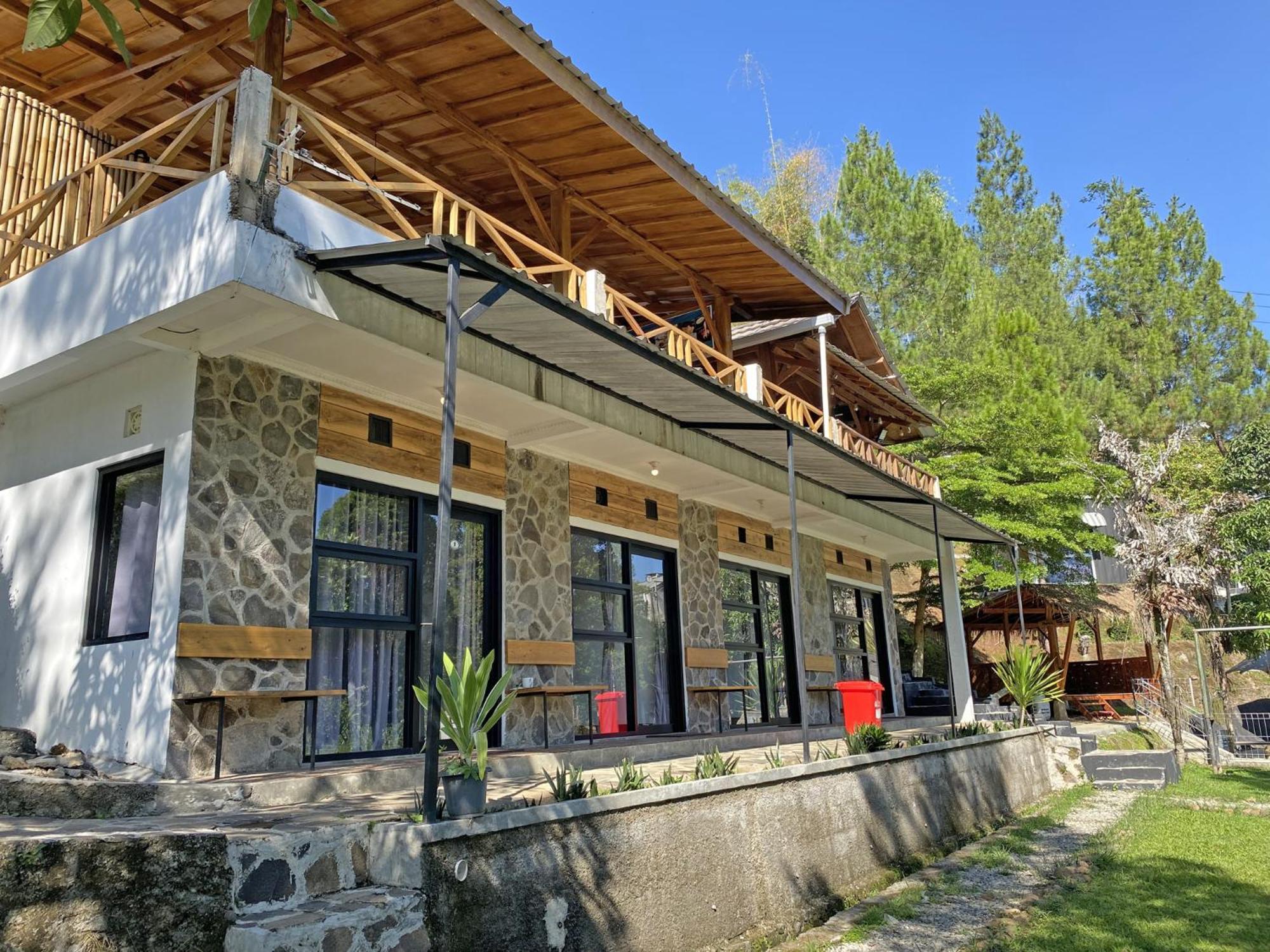 Shine River Ciwidey Exterior photo