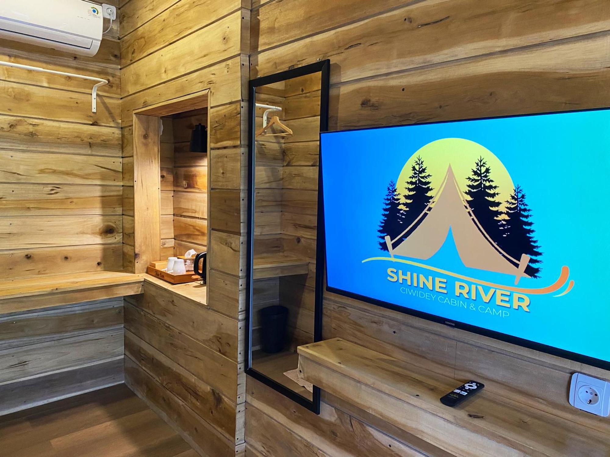 Shine River Ciwidey Exterior photo